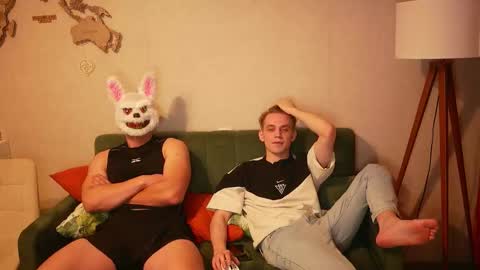 Snapshot of holiday_boys chatting on October 2025 06:43:01 PM Extaz Athrey Howard online show from October 2025 06:43:01 PM