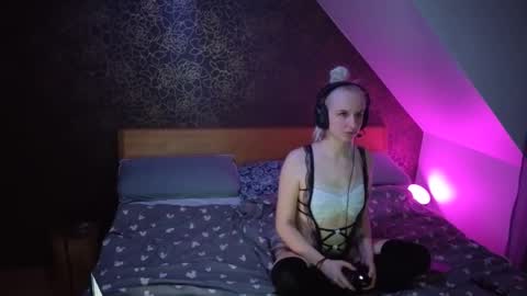 Snapshot of holliesdollies90 chatting on February 2026 07:46:01 PM holliesdollies90 online show from February 2026 07:46:01 PM