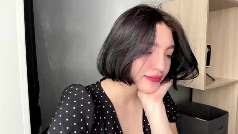 Snapshot of hollisguerrette chatting on March 2026 05:24:01 AM Sofia online show from March 2026 05:24:01 AM