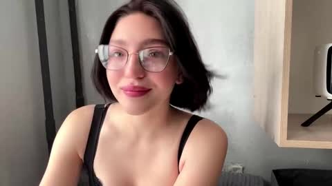 Snapshot of hollisguerrette chatting on March 2026 05:14:02 AM Sofia online show from March 2026 05:14:02 AM