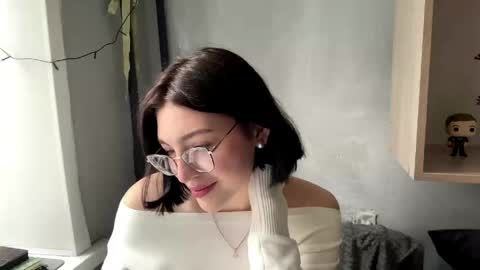 Snapshot of hollisguerrette chatting on March 2026 05:12:02 AM Sofia online show from March 2026 05:12:02 AM