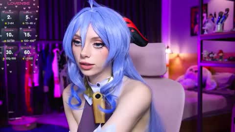 Holli online show from February 2026 11:27:01 AM