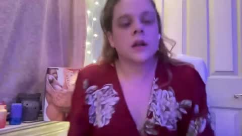 Hollys Drive threw Side Of CB. online show from December 2024 04:31:02 AM