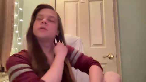 Hollys Drive threw Side Of CB. online show from December 2024 06:45:02 AM