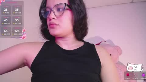 Snapshot of holly_16 chatting on December 2024 12:46:01 AM holly_16 online show from December 2024 12:46:01 AM