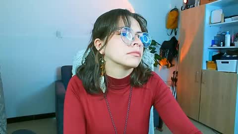 Holly and Honey online show from April 2026 10:56:02 PM