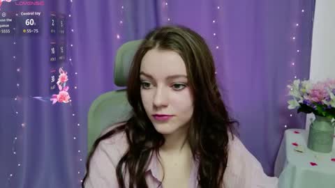 Snapshot of holly_kittenss chatting on April 2026 12:16:02 PM Lana online show from April 2026 12:16:02 PM