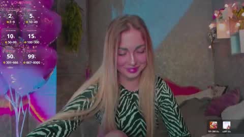 holly_molly8 online show from February 2026 08:42:02 PM