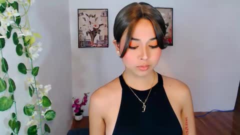 Snapshot of hollyclarita chatting on December 2025 04:55:01 AM YOUR GODDESS CLARITA online show from December 2025 04:55:01 AM