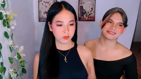 Snapshot of hollyclarita chatting on December 2025 06:11:01 AM YOUR GODDESS CLARITA online show from December 2025 06:11:01 AM