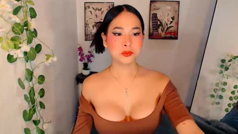 Snapshot of hollyclarita chatting on December 2025 09:57:02 AM YOUR GODDESS CLARITA online show from December 2025 09:57:02 AM