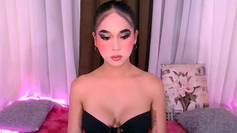 Snapshot of hollyclarita chatting on February 2026 06:54:01 AM YOUR GODDESS CLARITA online show from February 2026 06:54:01 AM