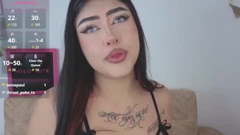 Snapshot of hollycute54 chatting on December 2025 07:42:02 PM Holly online show from December 2025 07:42:02 PM