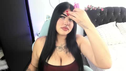 Snapshot of hollycute54 chatting on April 2026 06:46:02 PM Holly online show from April 2026 06:46:02 PM