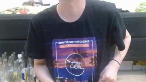 Holly Hawkes online show from February 2025 10:28:02 PM