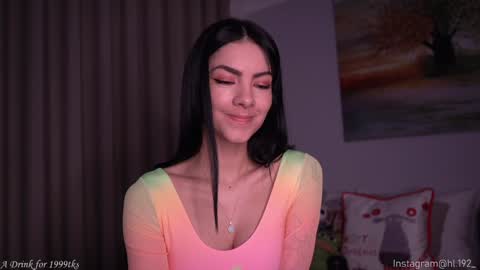 Snapshot of hollylinder_ chatting on December 2024 01:58:02 AM Holly Linder online show from December 2024 01:58:02 AM