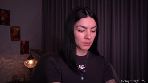 Snapshot of hollylinder_ chatting on December 2024 01:15:02 AM Holly Linder online show from December 2024 01:15:02 AM