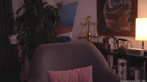 Snapshot of hollylinder_ chatting on September 2025 02:04:01 AM Holly Linder online show from September 2025 02:04:01 AM