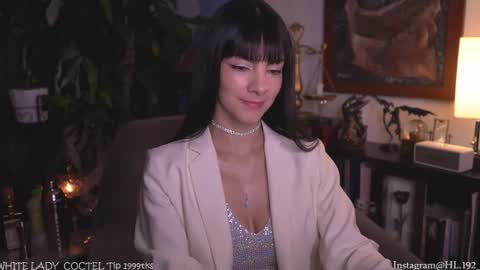 Holly Linder online show from February 2026 02:37:01 AM