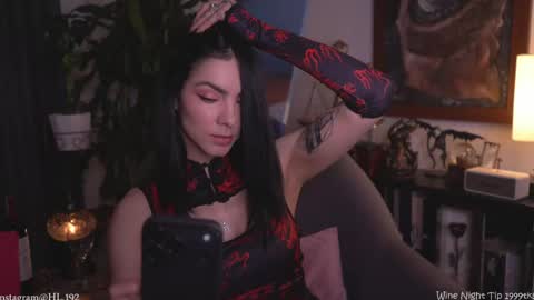 Holly Linder online show from March 2026 02:27:02 AM