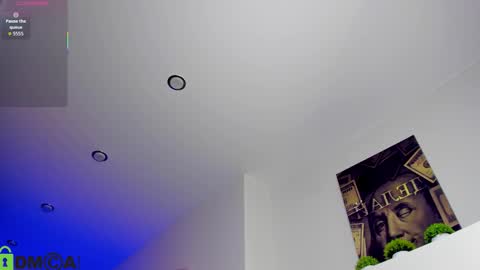 Snapshot of hollyray_ chatting on November 2025 01:08:01 AM Holly online show from November 2025 01:08:01 AM