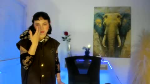 Snapshot of hollysquirtx chatting on November 2025 01:33:02 PM hollysquirtx online show from November 2025 01:33:02 PM