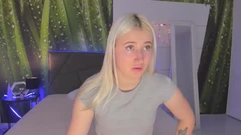 HollyTaillor online show from February 2026 06:22:02 AM