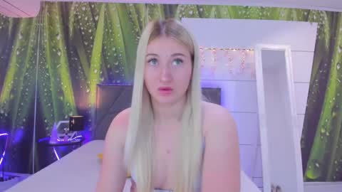 HollyTaillor online show from June 2026 05:30:01 AM