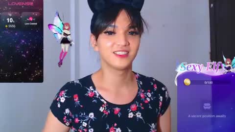 Snapshot of hollywoodbitch chatting on July 2026 01:58:33 AM Isabella Marie online show from July 2026 01:58:33 AM