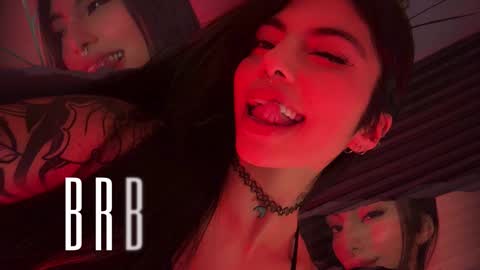 Snapshot of hollyxx_ chatting on February 2025 10:25:01 PM holly online show from February 2025 10:25:01 PM