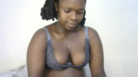 Snapshot of holy_ebony chatting on April 2026 09:04:01 PM holy_ebony online show from April 2026 09:04:01 PM