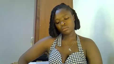 Snapshot of holy_ebony chatting on April 2026 02:49:02 AM holy_ebony online show from April 2026 02:49:02 AM