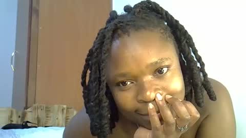 Snapshot of holy_ebony chatting on April 2026 11:44:02 PM holy_ebony online show from April 2026 11:44:02 PM