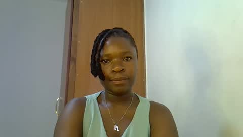 Snapshot of holy_ebony chatting on May 2026 05:24:01 AM holy_ebony online show from May 2026 05:24:01 AM
