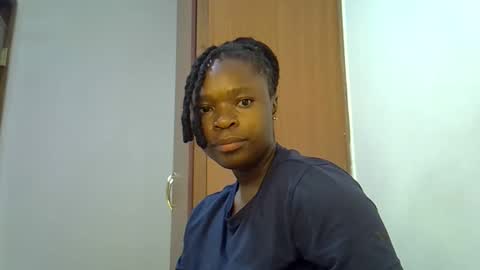 Snapshot of holy_ebony chatting on May 2026 07:48:02 AM holy_ebony online show from May 2026 07:48:02 AM