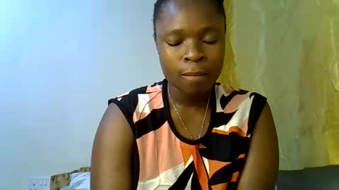 Snapshot of holy_ebony chatting on May 2026 04:37:01 PM holy_ebony online show from May 2026 04:37:01 PM