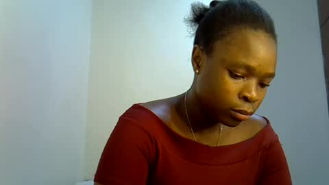 Snapshot of holy_ebony chatting on July 2026 03:23:02 PM holy_ebony online show from July 2026 03:23:02 PM