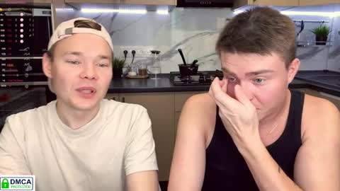 Snapshot of holy_eggs_00 chatting on October 2025 05:58:02 PM holy_eggs_00 online show from October 2025 05:58:02 PM