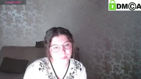 Snapshot of holy_michela chatting on March 2025 09:10:02 AM Welcome guys Pleasure to see you all here My name is MichaelaTip menu is active Private is open online show from March 2025 09:10:02 AM
