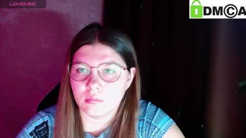 Snapshot of holy_michela chatting on October 2025 04:05:02 AM Welcome guys Pleasure to see you all here My name is MichaelaTip menu is active Private is open online show from October 2025 04:05:02 AM