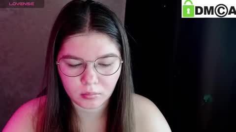 Snapshot of holy_michela chatting on November 2025 06:03:01 AM Welcome guys Pleasure to see you all here My name is MichaelaTip menu is active Private is open online show from November 2025 06:03:01 AM
