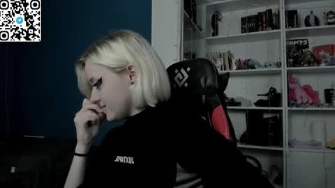 holy_mistresss online show from December 2025 09:40:01 AM