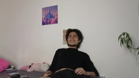      online show from May 2026 03:44:01 AM