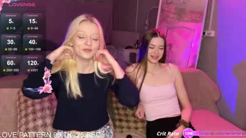 Snapshot of holybabe342 chatting on May 2026 08:58:02 PM Vio online show from May 2026 08:58:02 PM