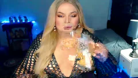 Snapshot of holydeepmistress chatting on January 2025 03:12:02 PM gem online show from January 2025 03:12:02 PM
