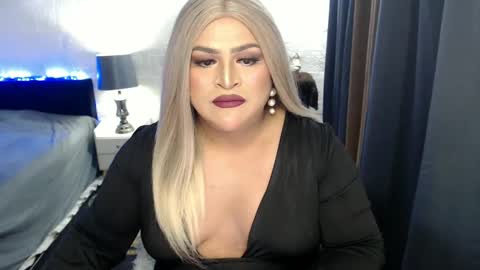 Snapshot of holydeepmistress chatting on March 2025 11:10:02 AM gem online show from March 2025 11:10:02 AM