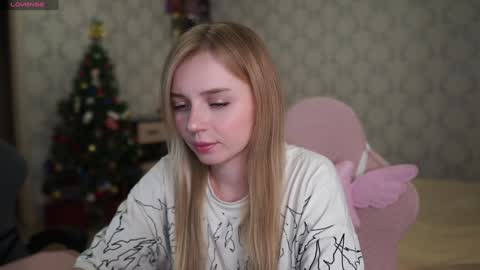 Snapshot of holydumplings chatting on December 2024 03:33:02 PM Taiga online show from December 2024 03:33:02 PM