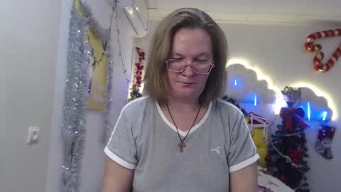 Snapshot of holymilfa chatting on January 2025 05:20:01 PM holymilfa online show from January 2025 05:20:01 PM