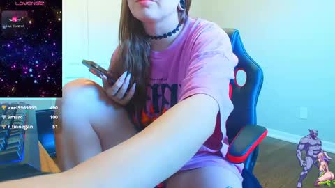 Snapshot of holyweed420 chatting on December 2024 07:36:01 PM Viktoria online show from December 2024 07:36:01 PM