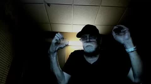 Snapshot of homealone426 chatting on February 2026 02:13:02 AM homealone426 online show from February 2026 02:13:02 AM